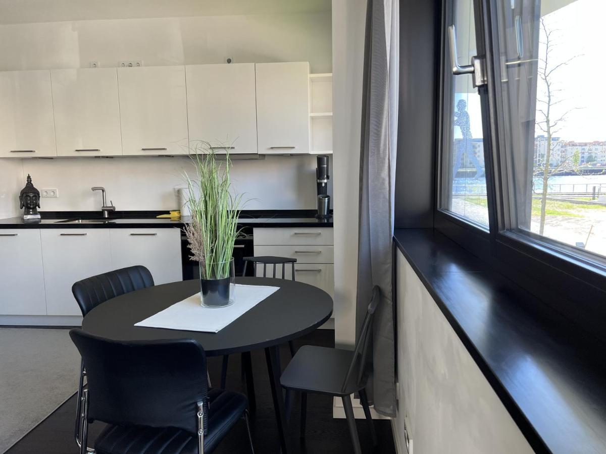 Luxury Waterfront Apartment Berlin Ngoại thất bức ảnh